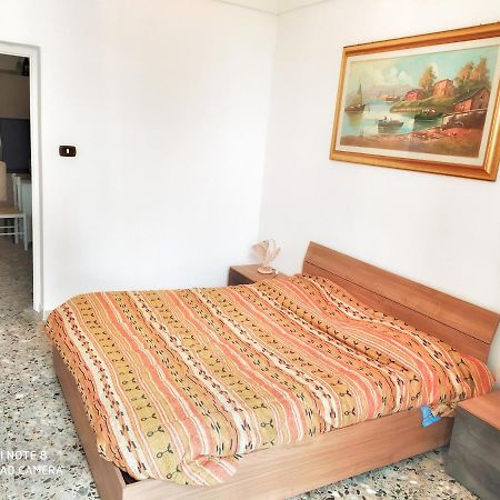 Casa Barletta Bed & Breakfast Monopoli Bagian luar foto