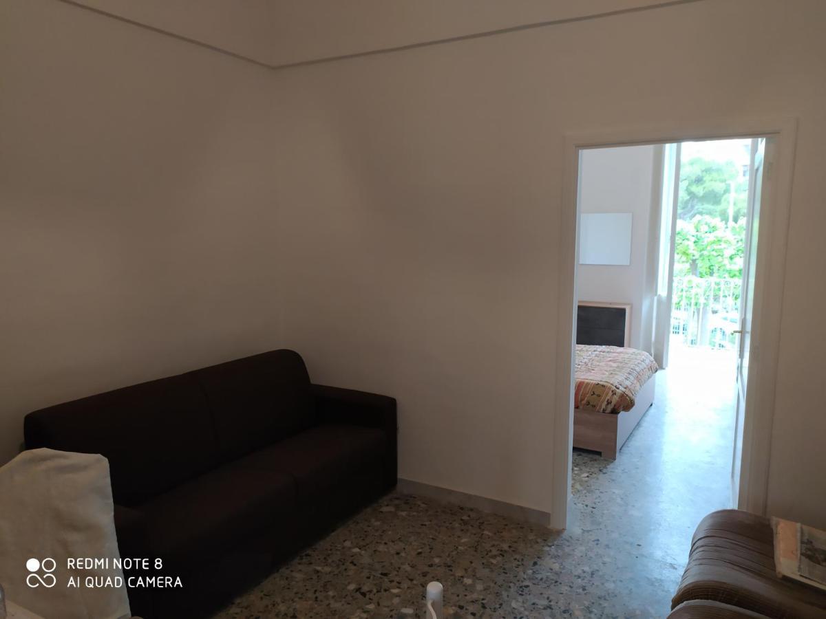 Casa Barletta Bed & Breakfast Monopoli Bagian luar foto