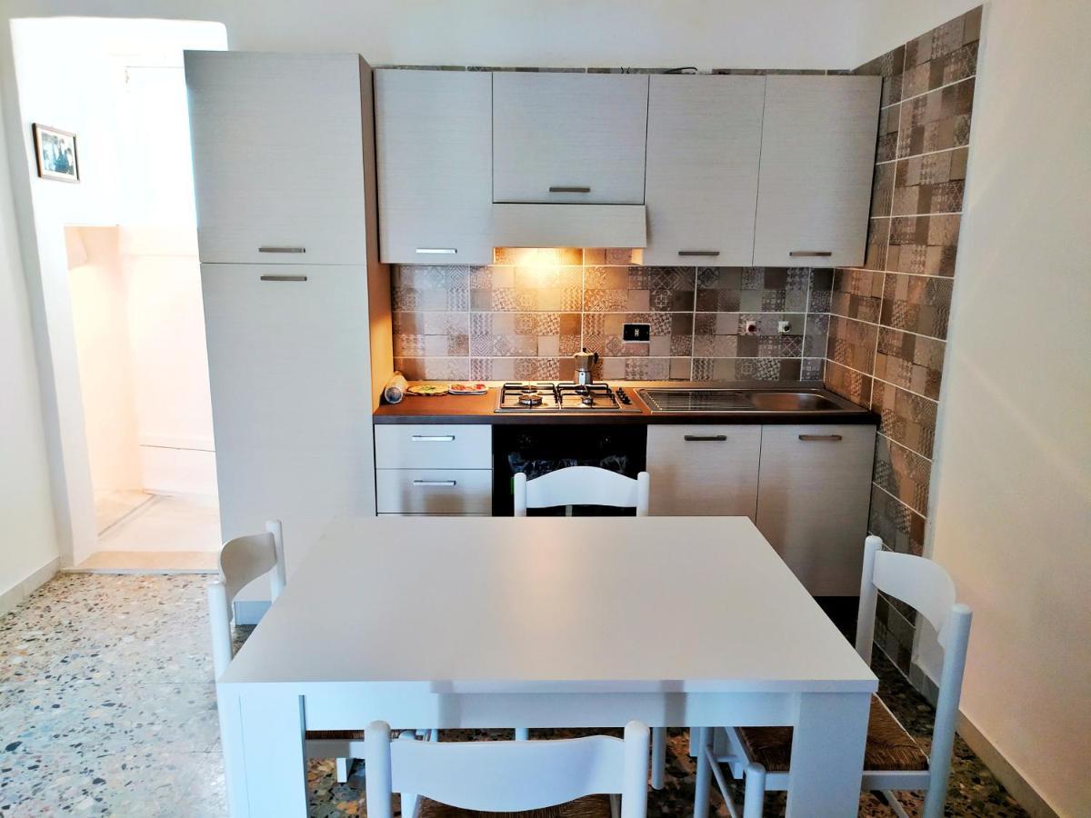 Casa Barletta Bed & Breakfast Monopoli Bagian luar foto