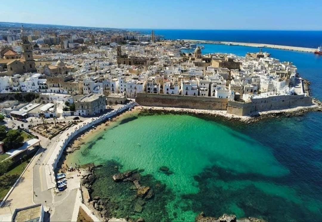 Casa Barletta Bed & Breakfast Monopoli Bagian luar foto